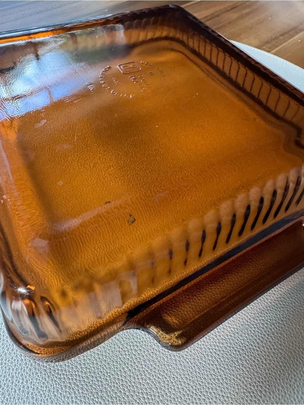 Vintage Anchor Hocking Amber 1.5 Qt Glass Baking Dish